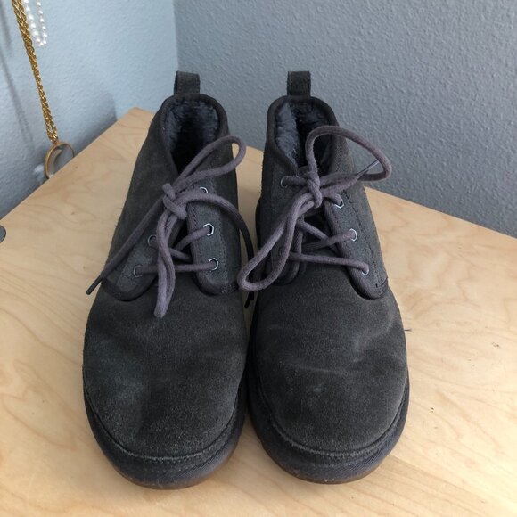 UGG Neumel Chukka Sheepskin Suede Lace Up Ankle Boots - 1094269 - Picture 4 of 10